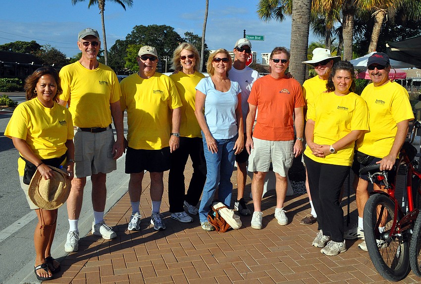 Members of the Siesta Key Association and the Siesta Key Village Association posed together out in front of the Village CafÃ© before heading off to clean up the streets.