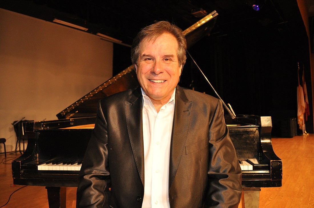 Pianist Randy Estelle