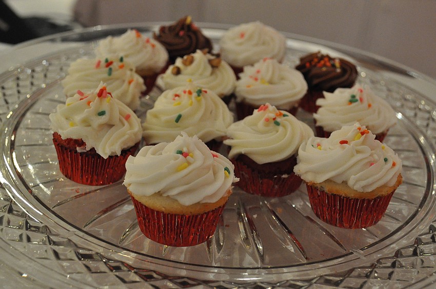 There were cocktails, appetizers and sweet treats scattered throughout the store for guests to eat.
