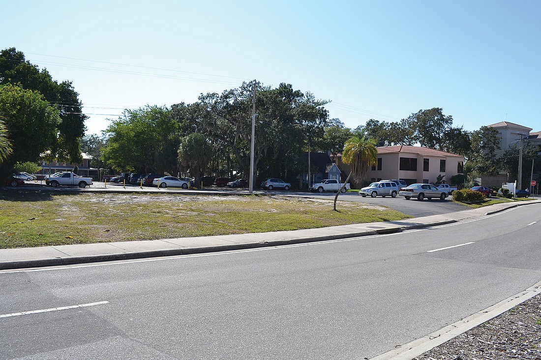 A triangular piece of property on Ringling Boulevard, a block west of U.S. 301, might become a lunch-truck park.