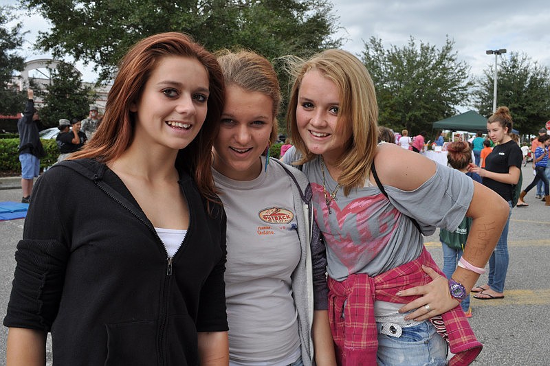 Bryony Cunninghame-Graham enjoyed the day with her friend, Jenna Moore, and sister, Zarina Cunninghame-Graham.