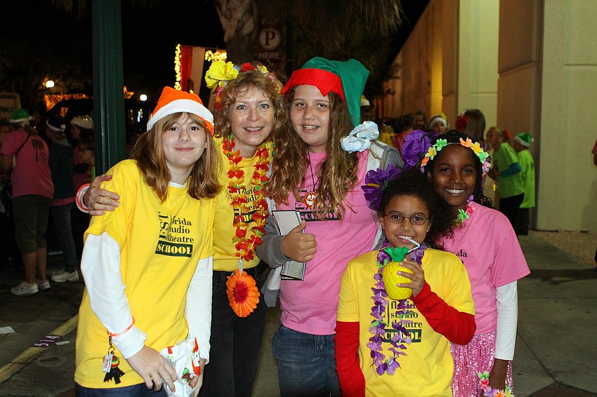 Alexis Seyer, Beth Duda, Olivia Serbin, Tobianna Johnson and Imani Barnette posed together before lining up with the rest of the Florida Studio Theatre group.