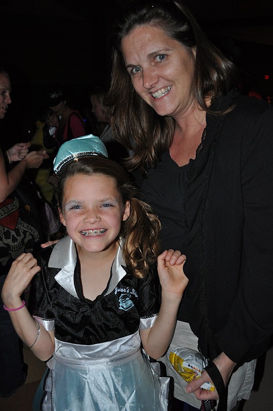 Madison Kahler with her mom, Jennifer