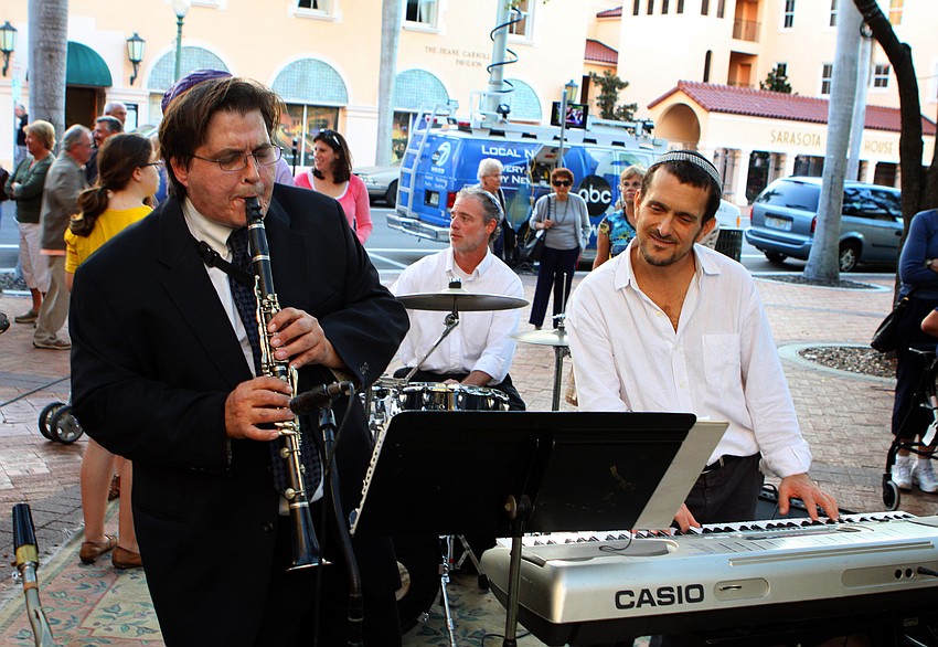 The Shalom Trio Band performed during the beginning of the evening.