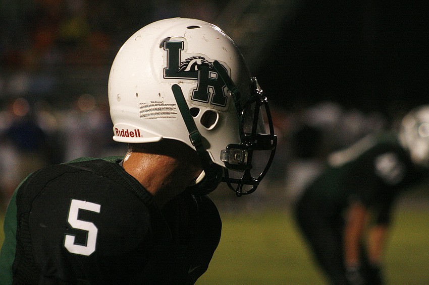 Connor Lewellen is a member of Lakewood's receiving corps.