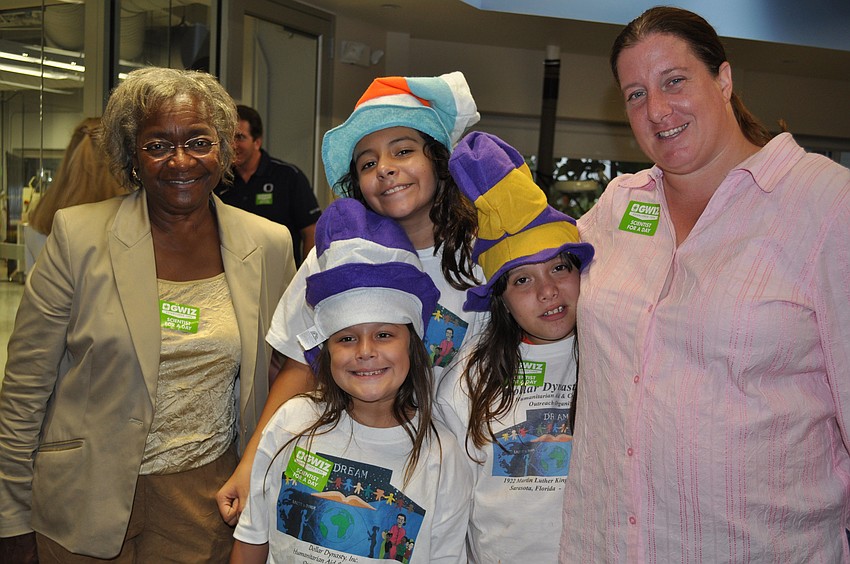 Victoria Brown, Virginia Flores, Leeana Flores, Maria Flores and Crystal Flores