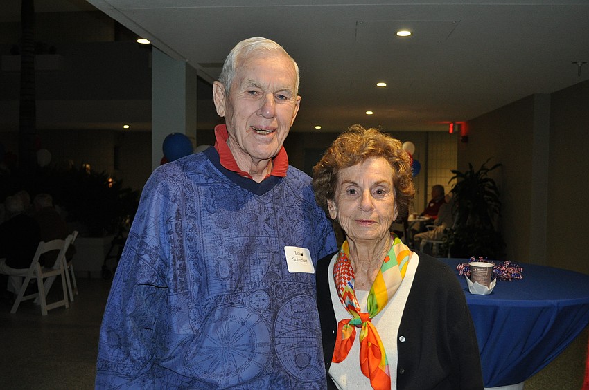 Lou and Fran Schneider. Lou served in the U.S. Navy from 1943 to 1946.