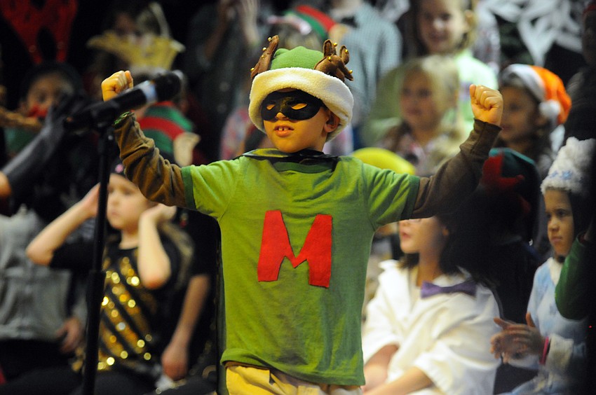 Mighty Moose, played by William Terrell, was one of the Incredible Reindeer who came to the rescue.