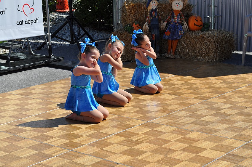 Kaylee Pendry, Hannah Adams and Sarah Pendry with Sarasota Dance Academy