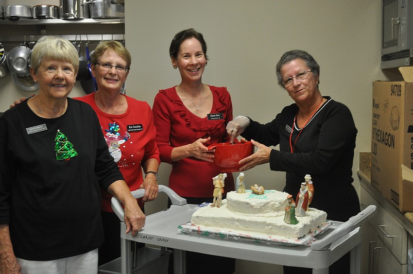 Kitchen elves Patty Buck, Kit Torchia, Karen Fors and Ann Quackenbush