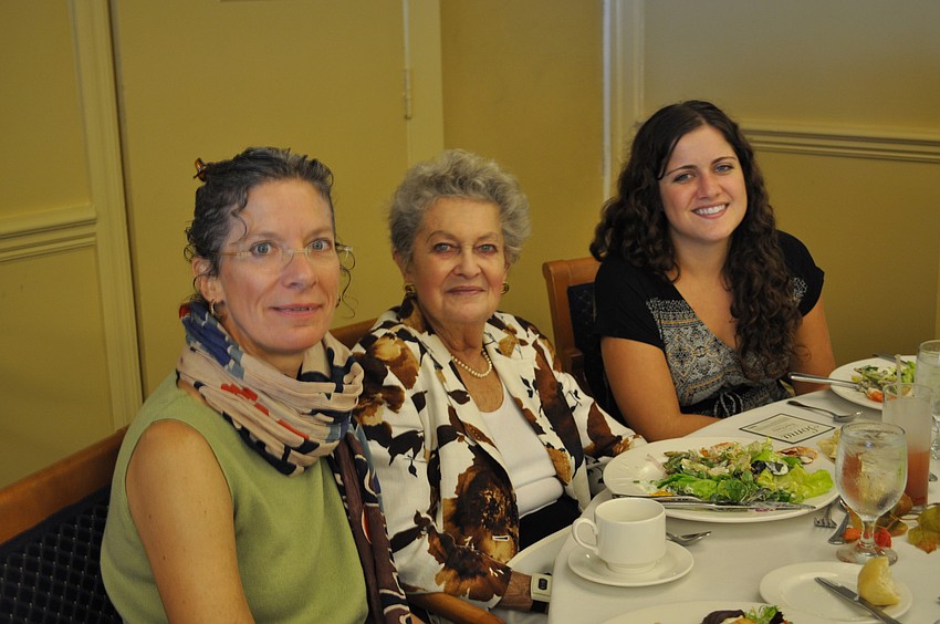 Karen Minvielle, Betty Bair, Stephanie Leonard
