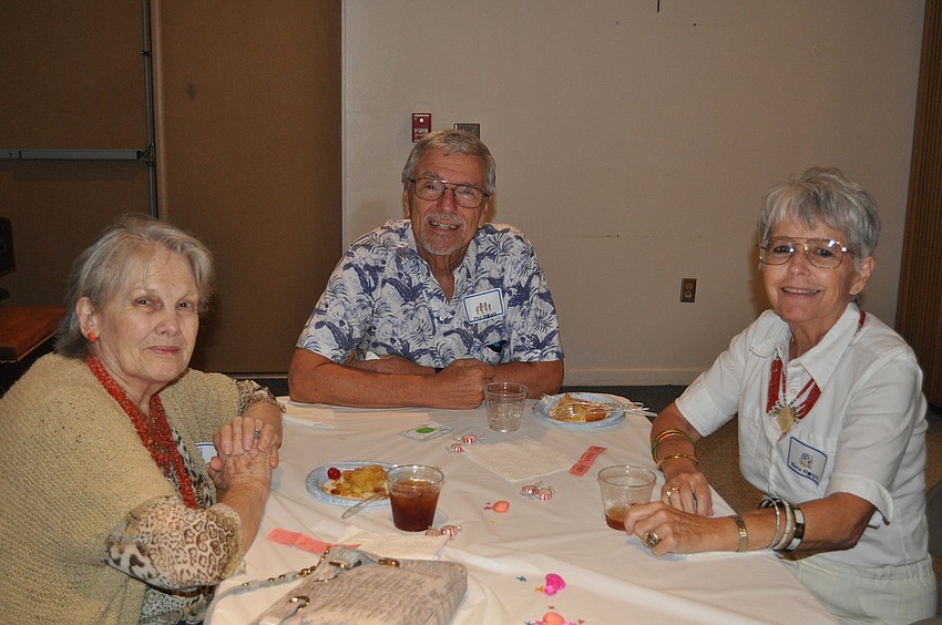 Julia Rosell, Phil Wright, Maria Wright