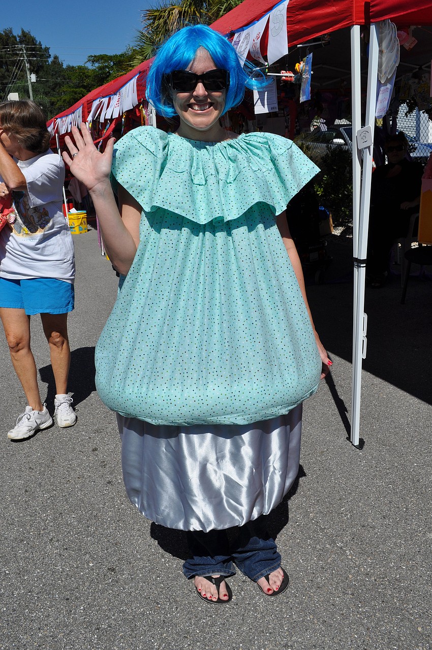 Teresa Pursley representing Cupcakes a Go-Go