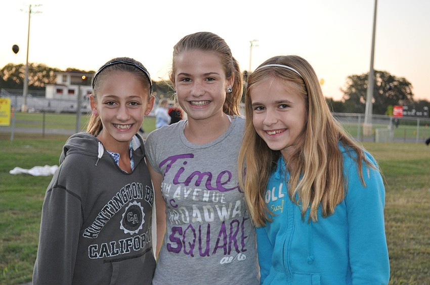 Madison Reyes, Sara Dramis and Malia Quinn