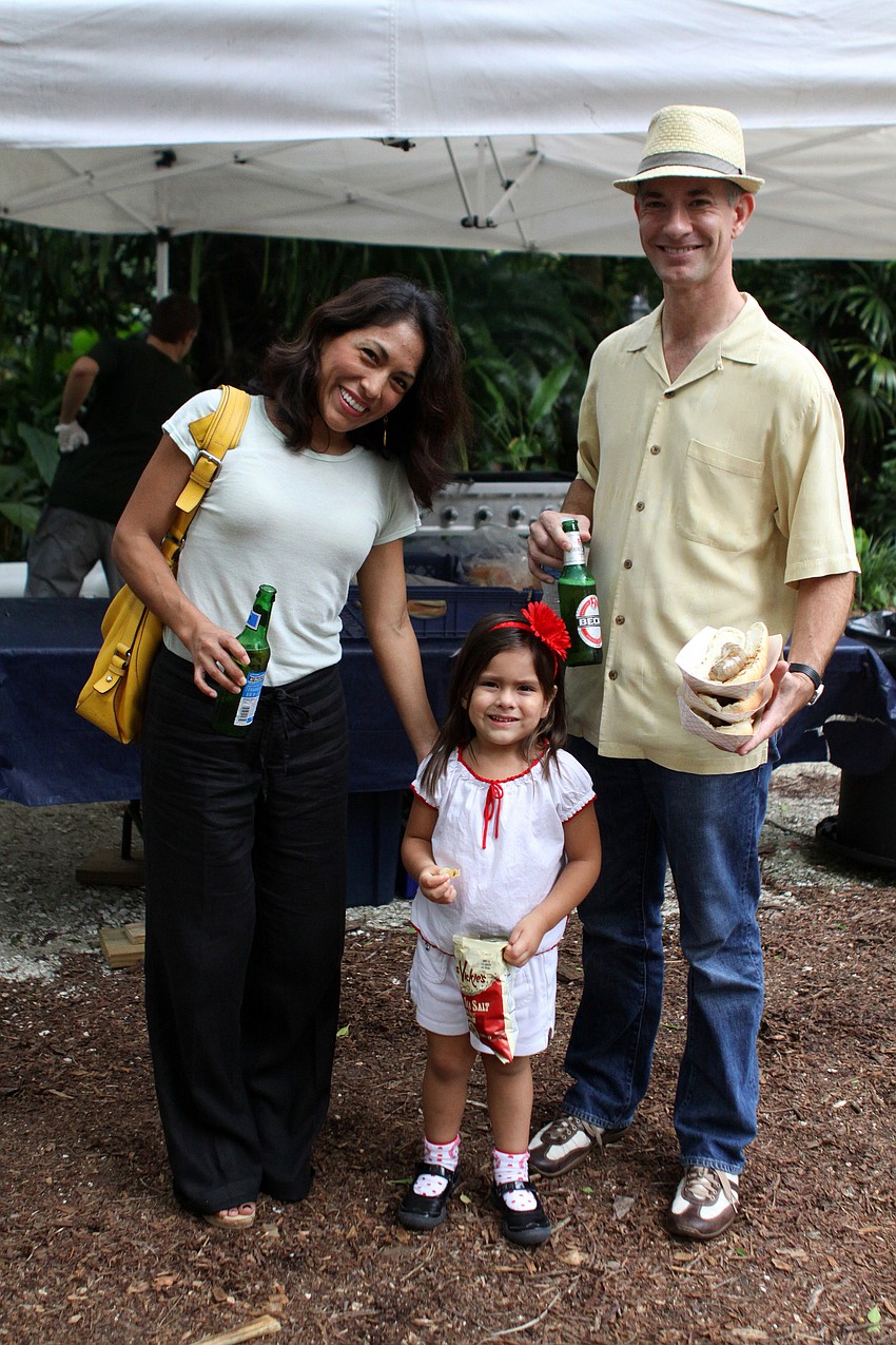 Mila, Camille, 3 1/2, and Zach Kesling