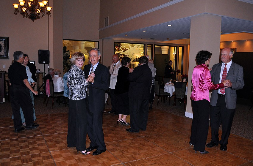 Those who attended the gala had fun dancing on the dance floor.