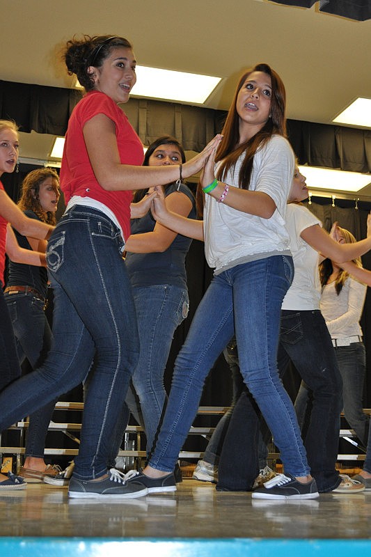 Briana Lutzi and Rebecca Moreno perform 