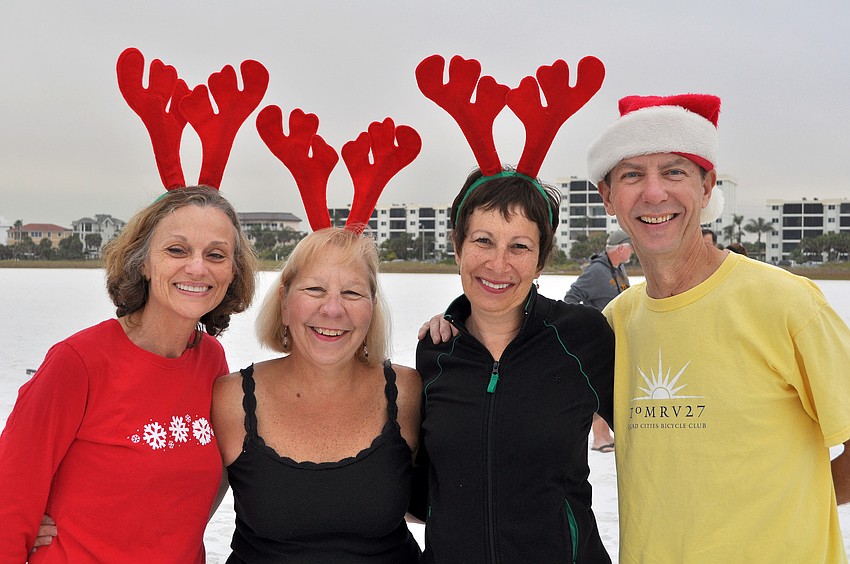 Betty Halpern, Denise Olsen and Diane and Wayne Meyers