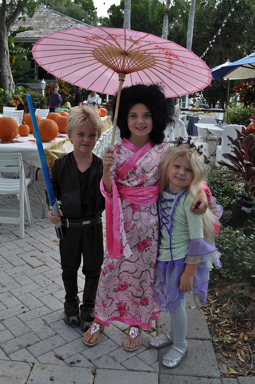 Dane, Stephanie and Ashley Vallrugo