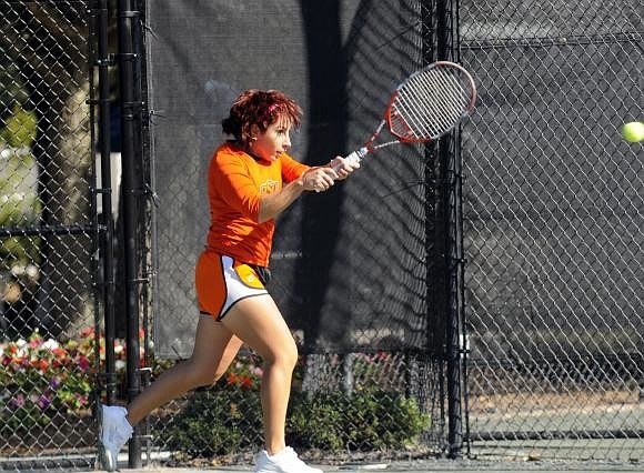 Bradenton native C.C. Sardinha advanced to the singles consolation final after defeating Mississippi Stateâ€™s Petra Ferancova 2-6, 6-1, 10-1. Photo by Jen Blanco.