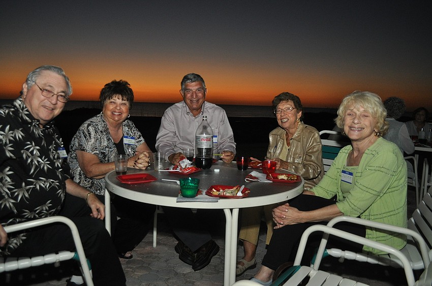 Earl and Elana Gordon, Bob Tucker, Dorraee Zucker and Jackie Tucker