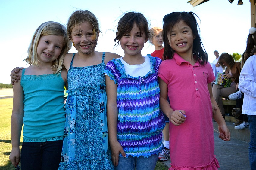 Sophie William, Payton Eckert, Kate Baran and Hana Han