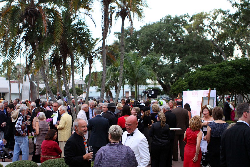â€œStarsâ€ roamed the courtyard, Saturday, March 24, during Ringling College of Art and Designâ€™s annual gala,  'An Evening at the Avant-Garde.'