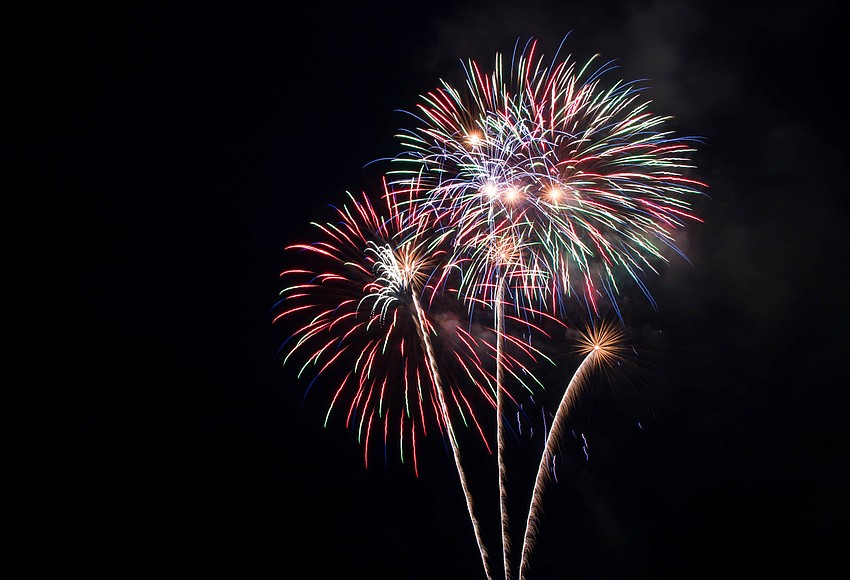 Thousands flock to Flagler Beach for Fourth of July fireworks