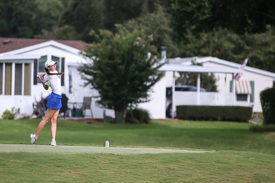 Pirates girls golf sets goal of qualifying for state tournament