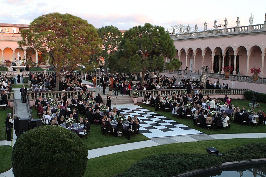 Overall view of the courtyard
