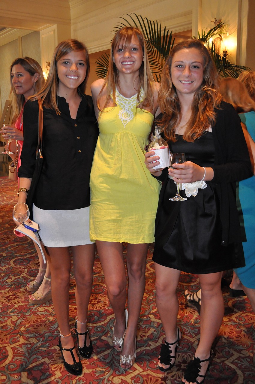 Alexandra Bobelis, Elana Bobelis and Tia Borso