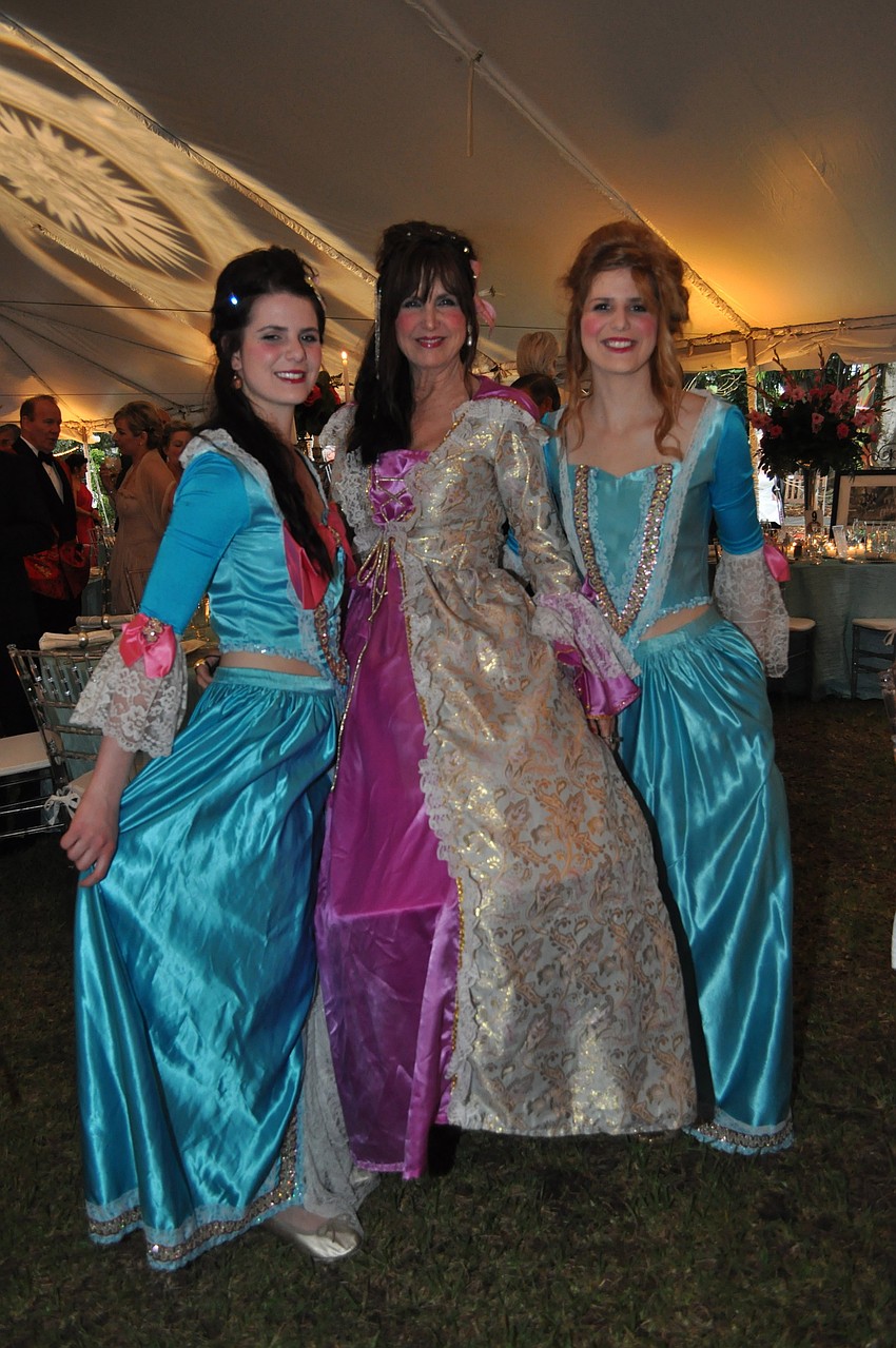 Zoe, Sheila and Haley DeLeon