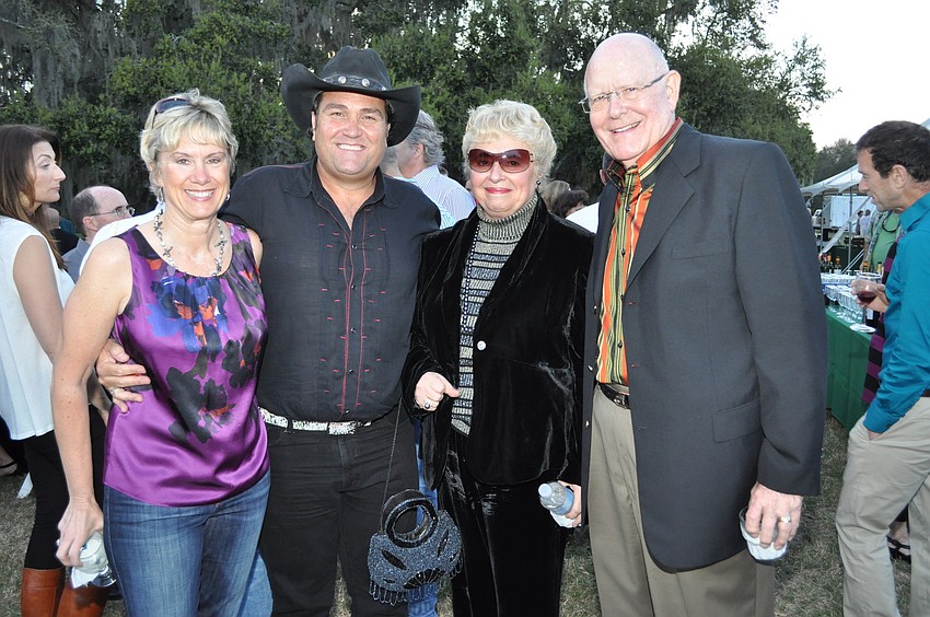 Marjorie Floyd and Chip Gaylor with Mary and Doyle King