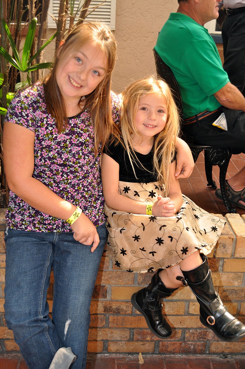 Mia Freeman and Addison Freeman