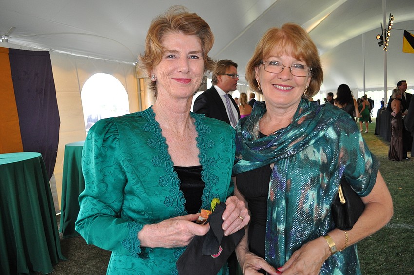 Glendy Huene and Debbie Waterman