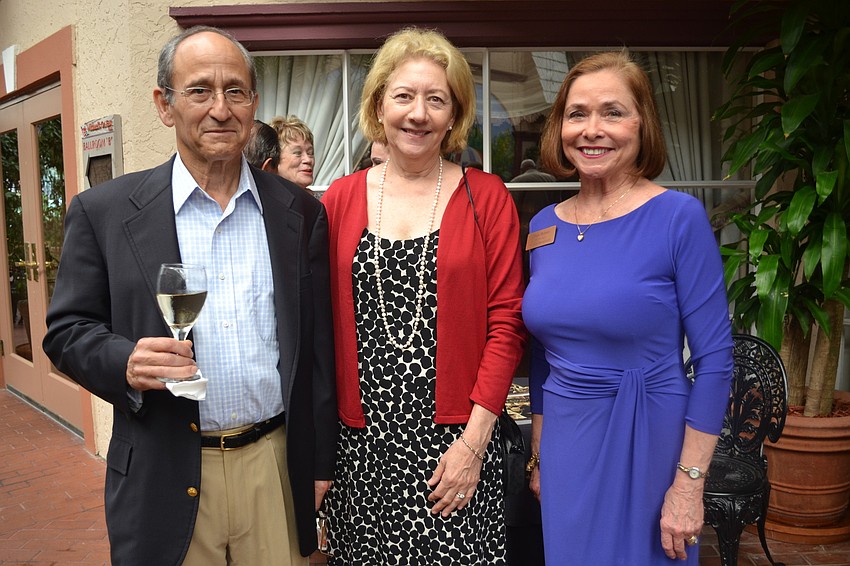 Wally Kraemer, Joan Lovell and Hope Byrnes