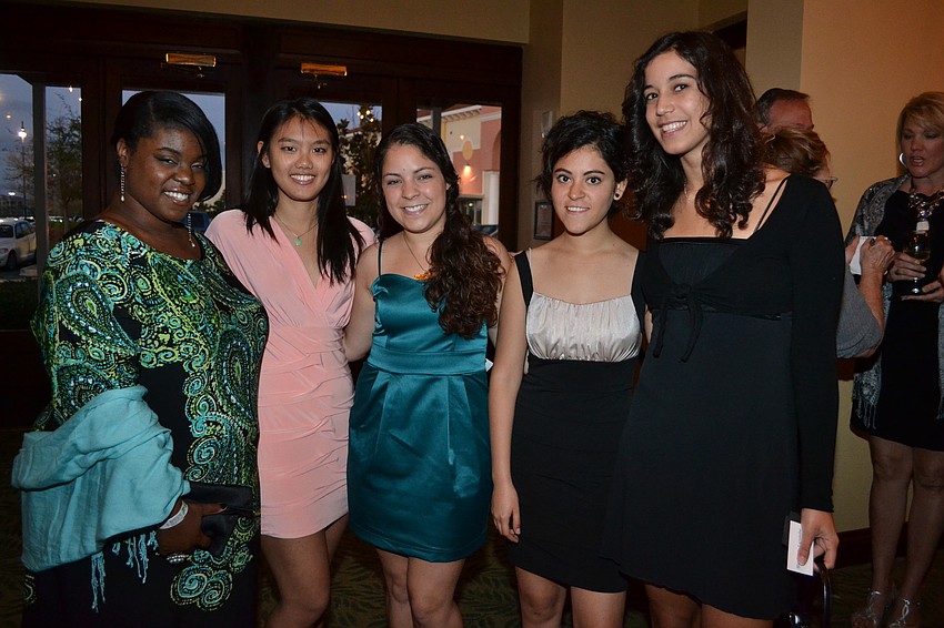 Destiny Lyals, 
Alyssa sonchaiwanich, Lynn Gusman and Cindy Osorto