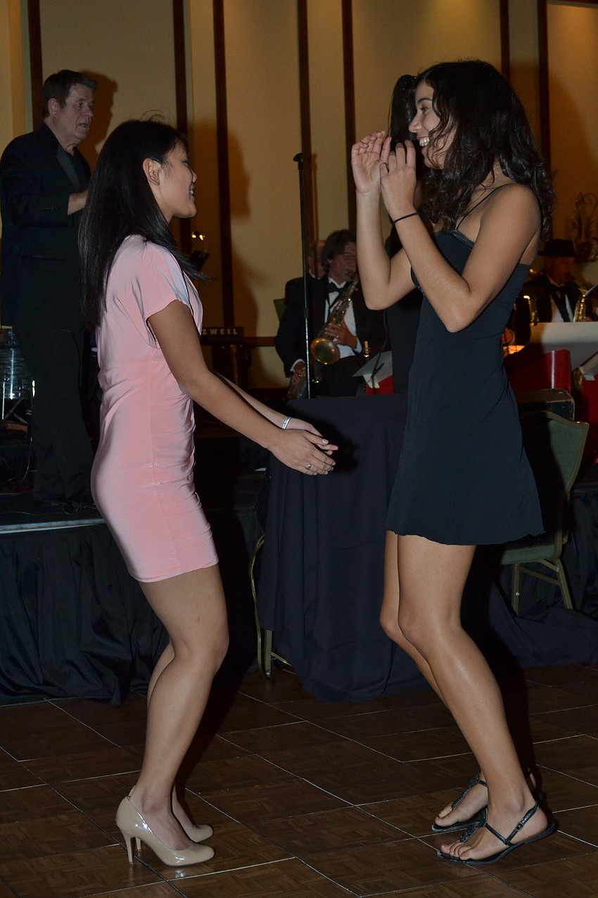 New College students danced the night away.