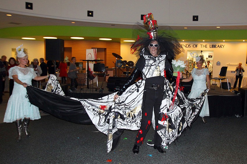 Ray Pepper designed and wore a creation that was referred to as the Jackson Pollock Bride. He also had 