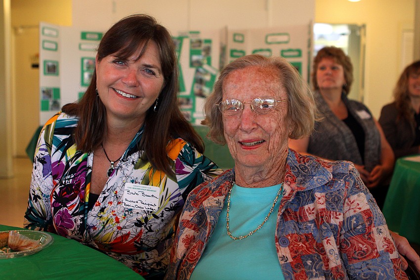 Barbara Banstra and Doris Van Nostrand of Bahia Oaks Lodge.