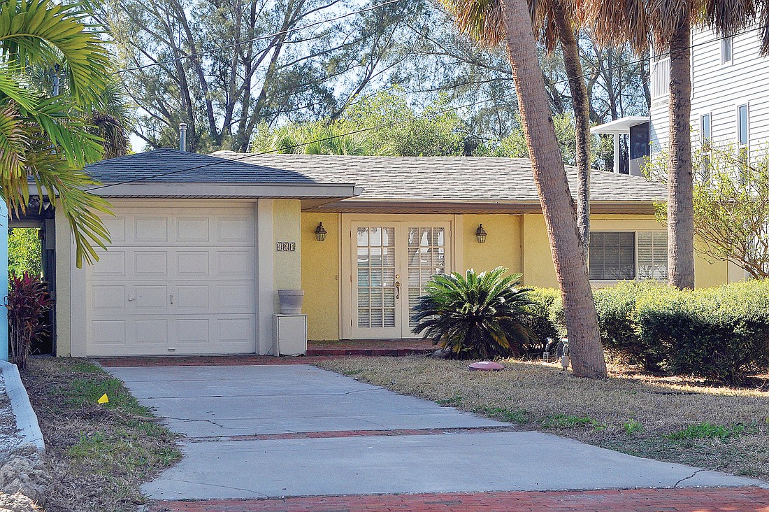 This home at 464 Island Circle has two bedrooms, two baths and 1,230 square feet of living area. It sold for $325,000.
