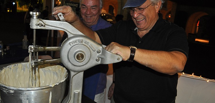 Nick Blazakis taught Gus Kontonickas how to make loukoumathes.