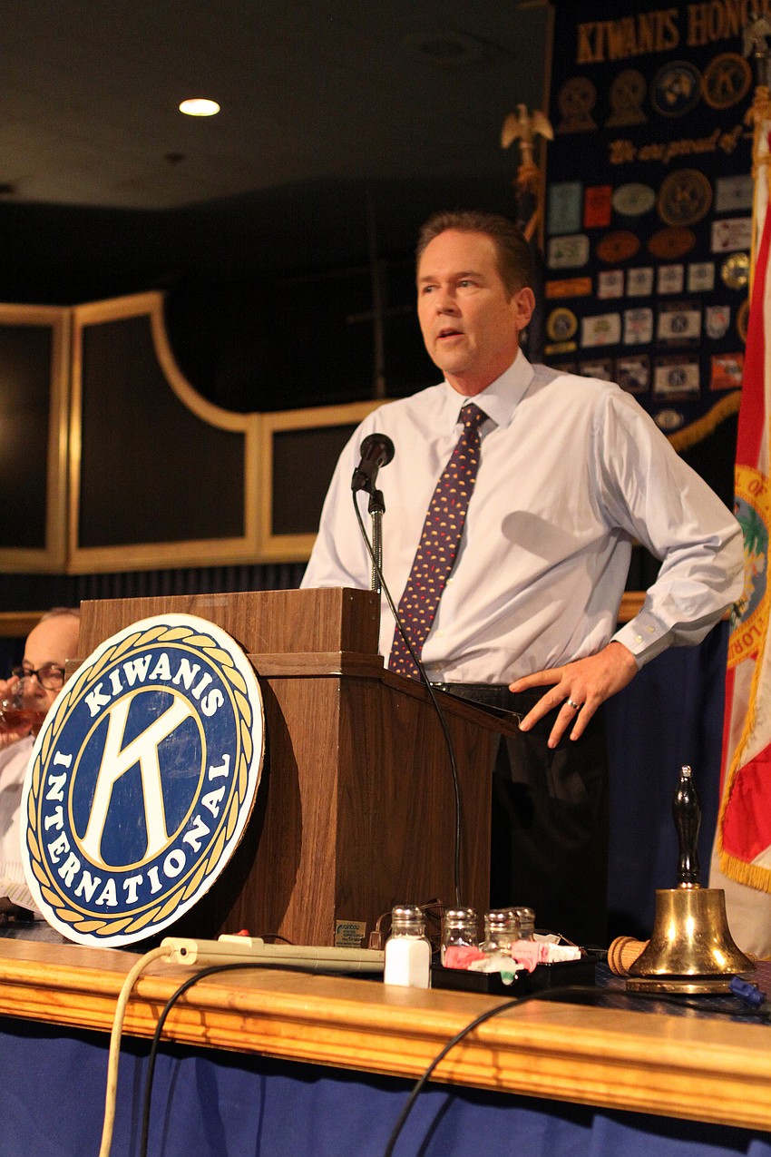 Congressman Vern Buchanan speaks to the members of the Sarasota Kiwanis Club.