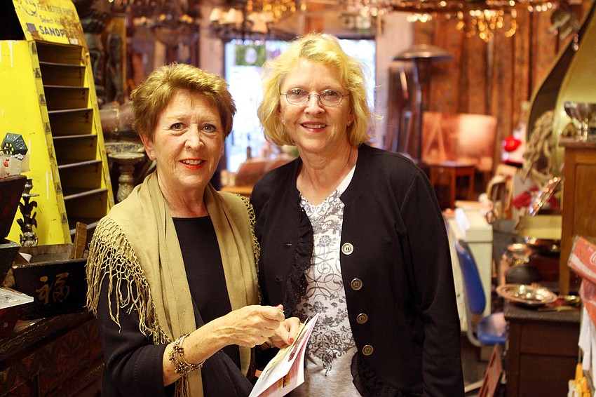 Willa Lewis and Carole Hazlett