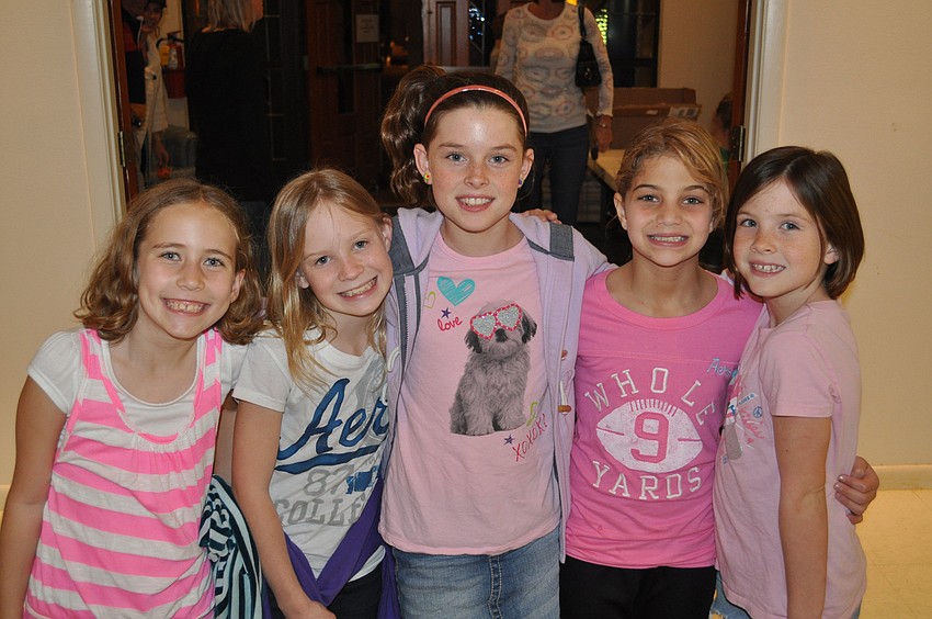 Reilly Shuff, Avery Blechta, Grace Lumpkin, Bianca Gruber and Katherine Lumpkin