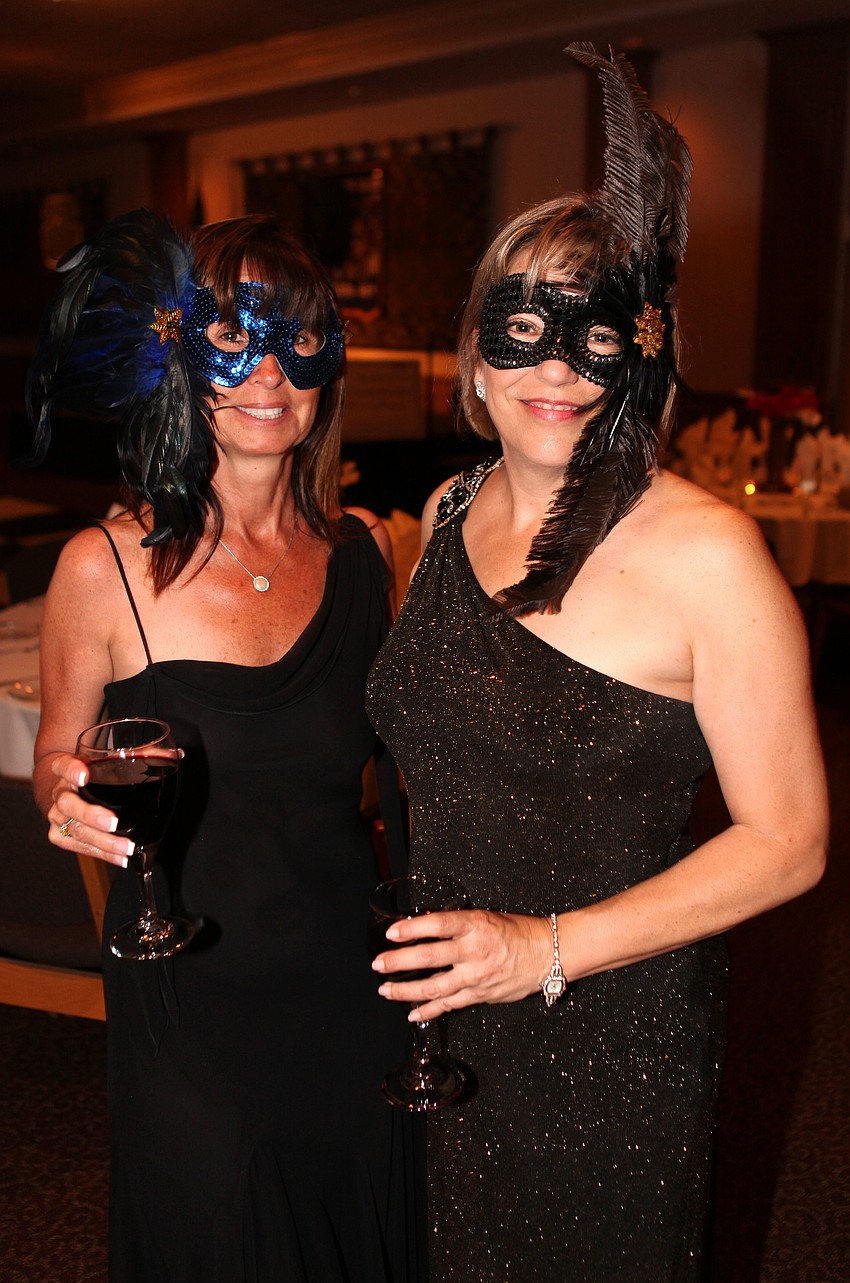 Lynn King and Mary Lynn Desjartais