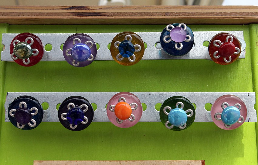 Flowery drawer knobs by Funktini.