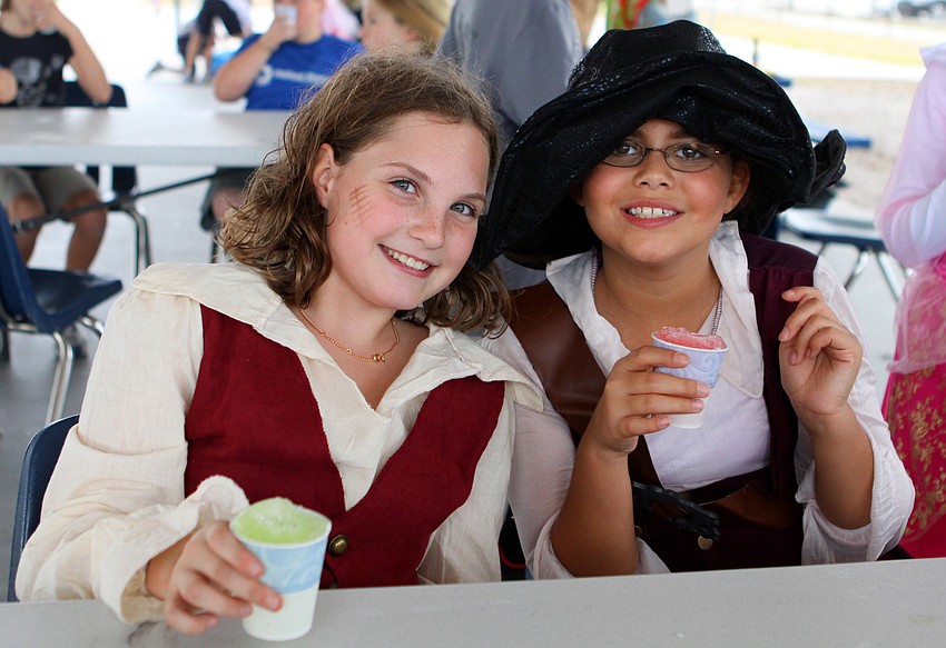 Ella Hechlik, 9, and Mariama Rothstein, 10
