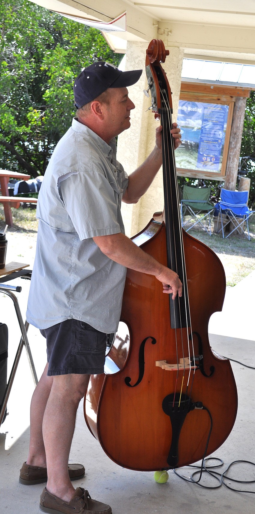 Buck Talbot played the upright bass.