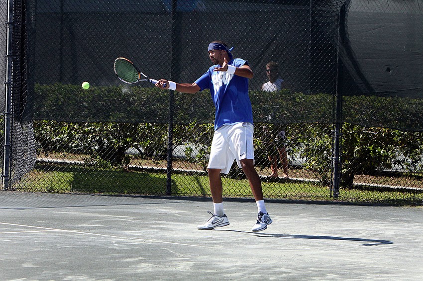 EJ Sanford played Joel Link in the first round of the Sarasota Open Wild Card Tournament on Friday.